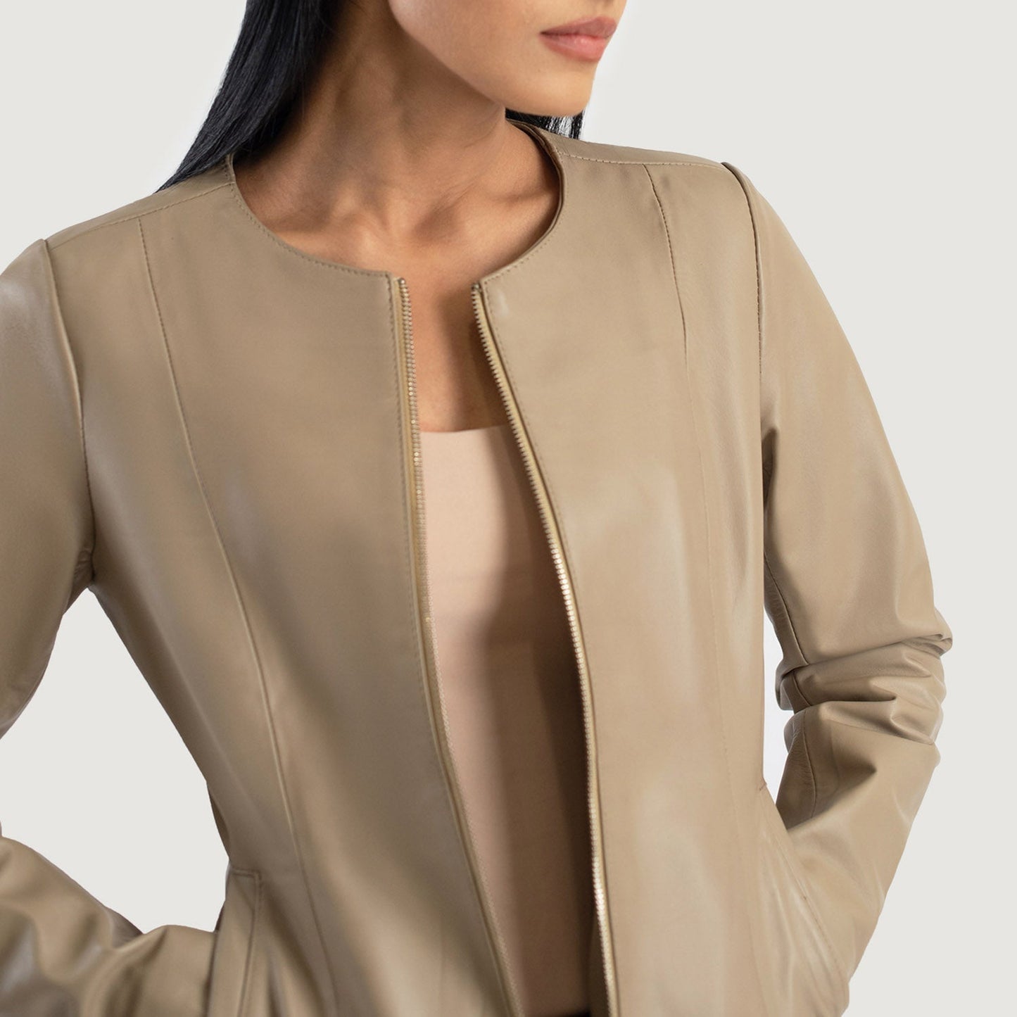 Zoomed in view of the two functional exterior welt pockets seamlessly integrated into the front panels.
